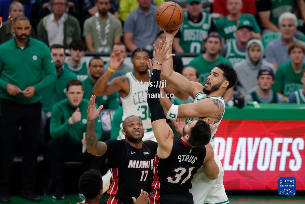 NBA季后赛首轮：热火逆转凯尔特人，获得一场宝贵胜利_